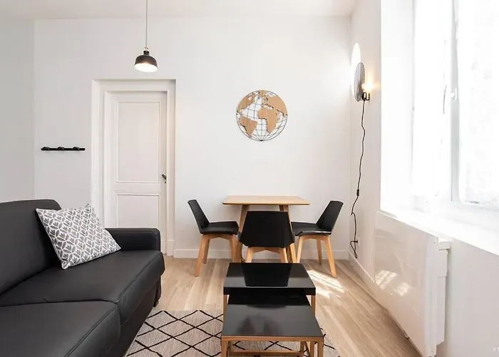 Le Dandy - T2 Centre Historique Apartment