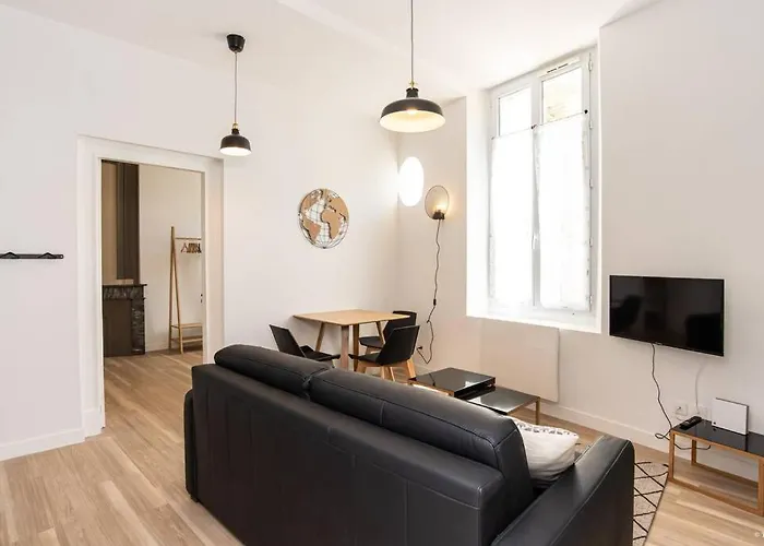 Le Dandy - T2 Centre Historique Apartment